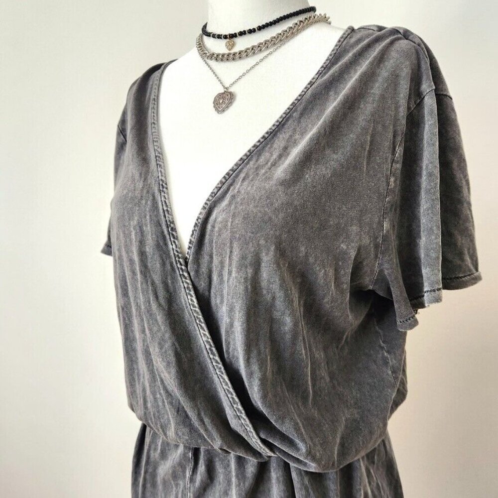 H&M Gray Romper Sz Medium Acid Wash Grunge Goth Punk Elastic Waist Short Sleeve - Picture 2 of 16